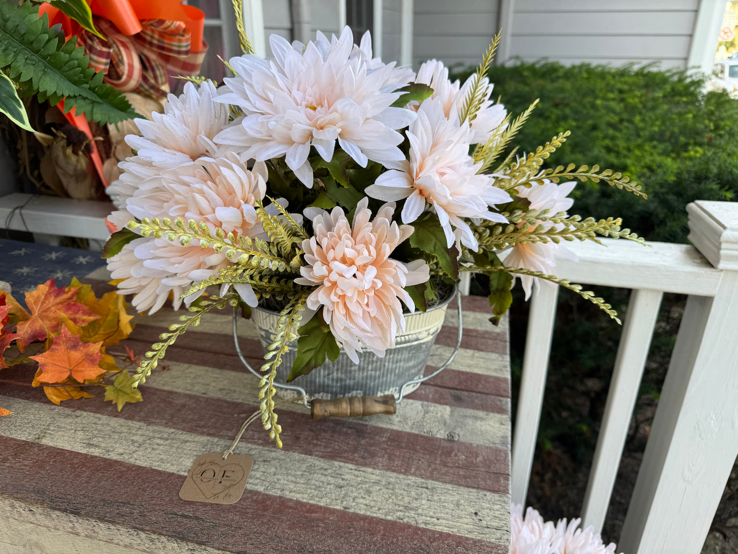 Cream Chrysanthemum Centerpiece
