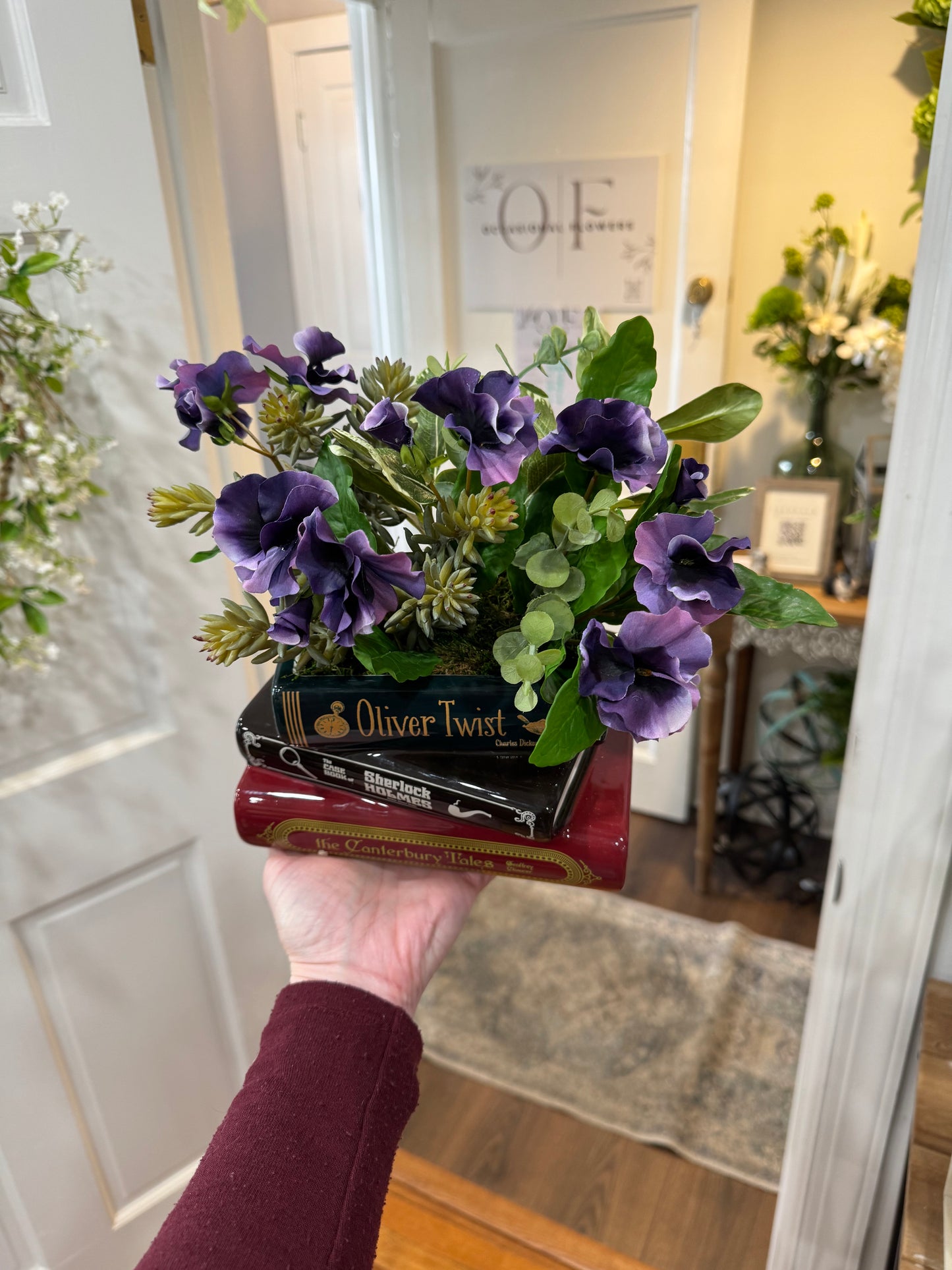 Book Vase Arrangements