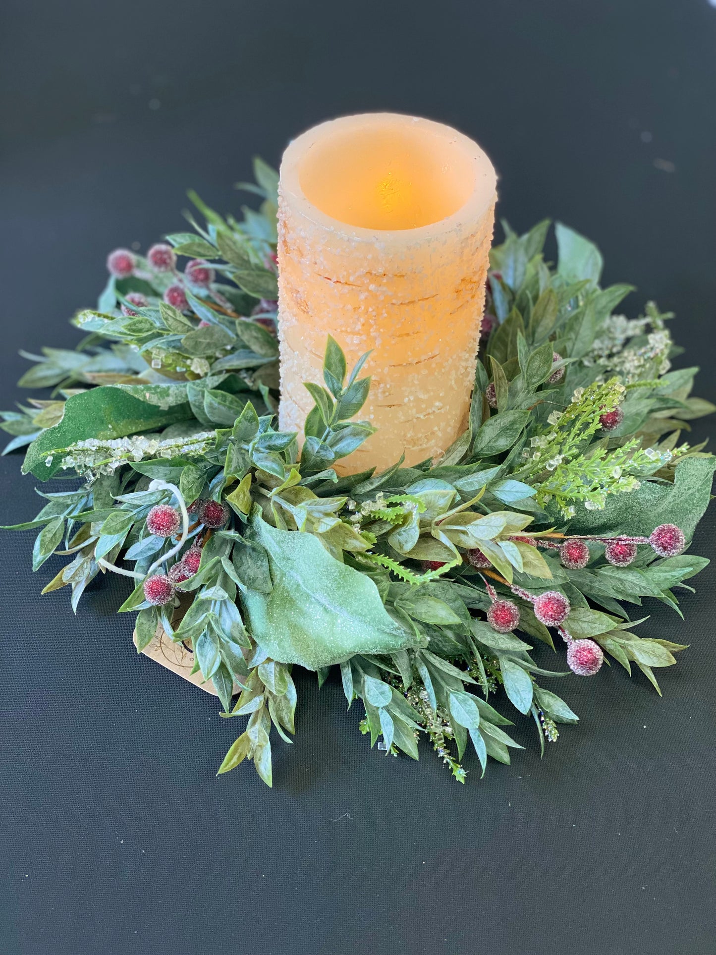 Small berry and winter leaves wreath