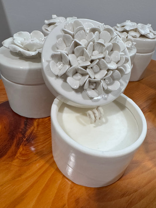 Scents OF Home scented candle in Flower Keepsake Box