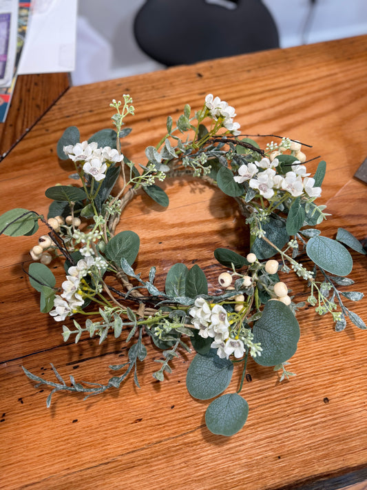 6.5" EUCALYPTUS/WAXFLOWER RING